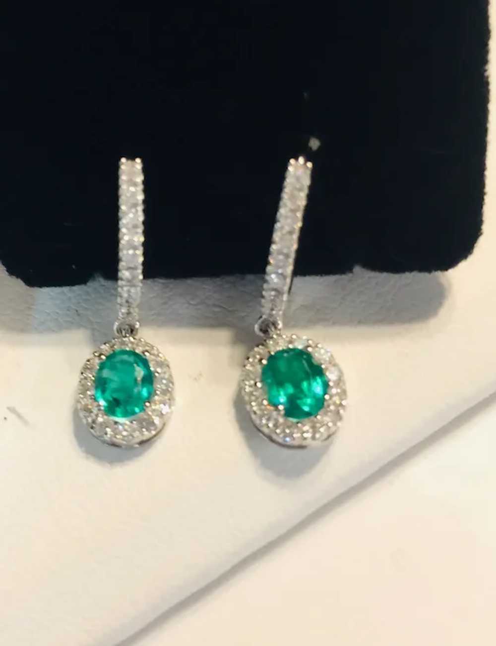 18k White Gold Emerald and Diamond Earrings - image 6