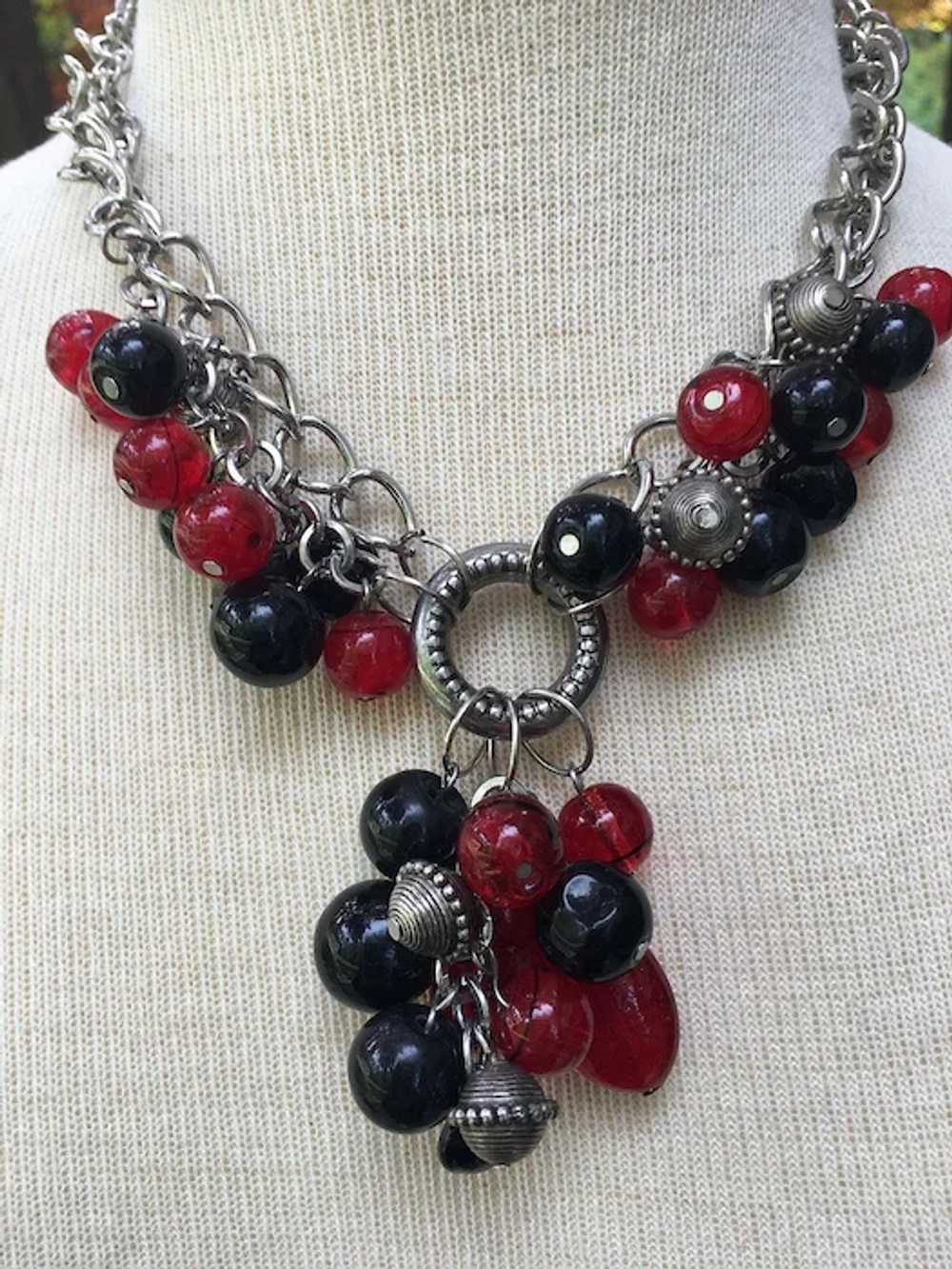 Chunky Red and Black Beaded Silver Tone Necklace - image 2