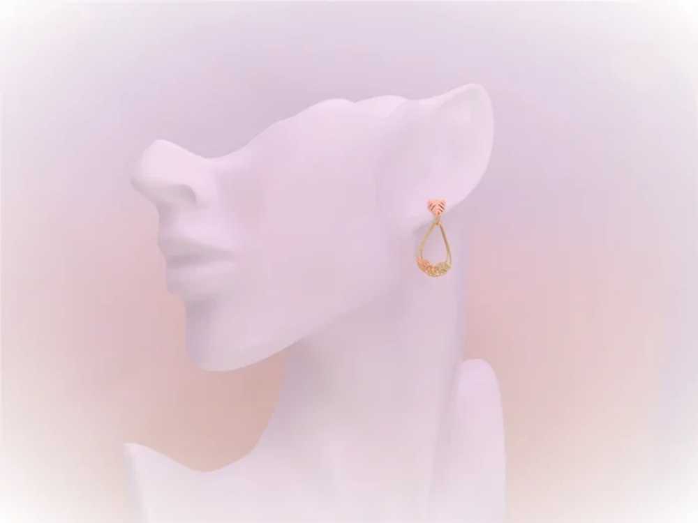 Vintage 10k Gold Floral Dangle Earrings - image 2