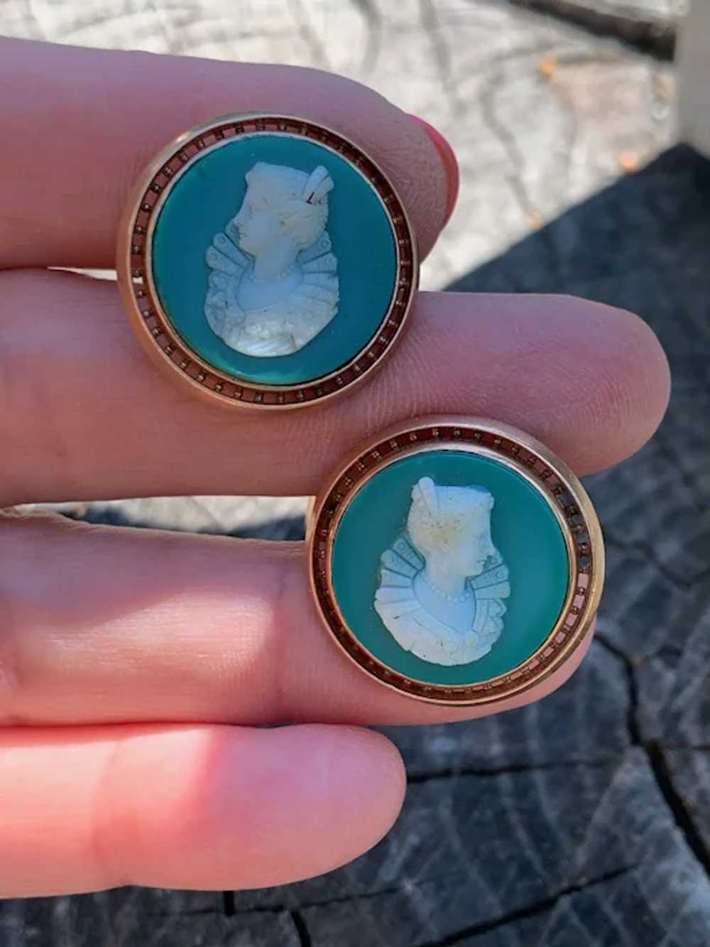 Victorian Green Agate Cameo Cufflinks - image 9