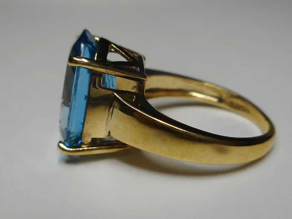 10k Blue Color Topaz Gemstone Ring - image 6