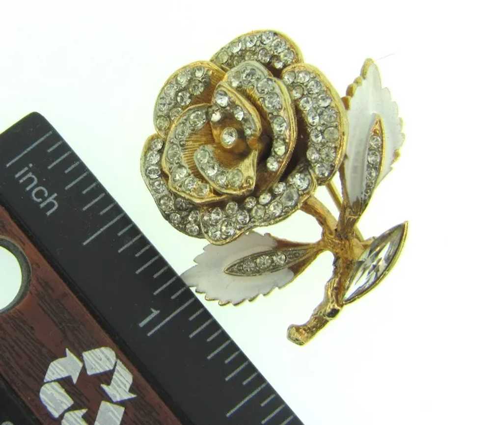 Vintage lovely flower Brooch with enamel and crys… - image 3