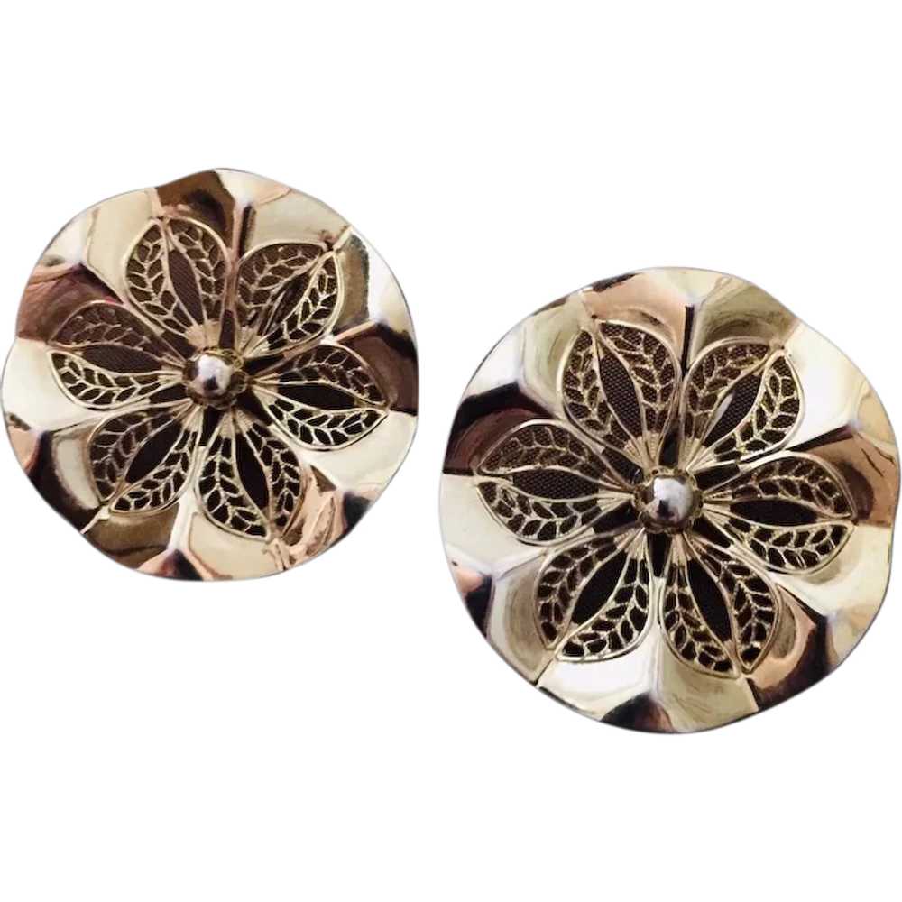 Large 1980's Gold Tone Openwork Clip Earrings - image 10