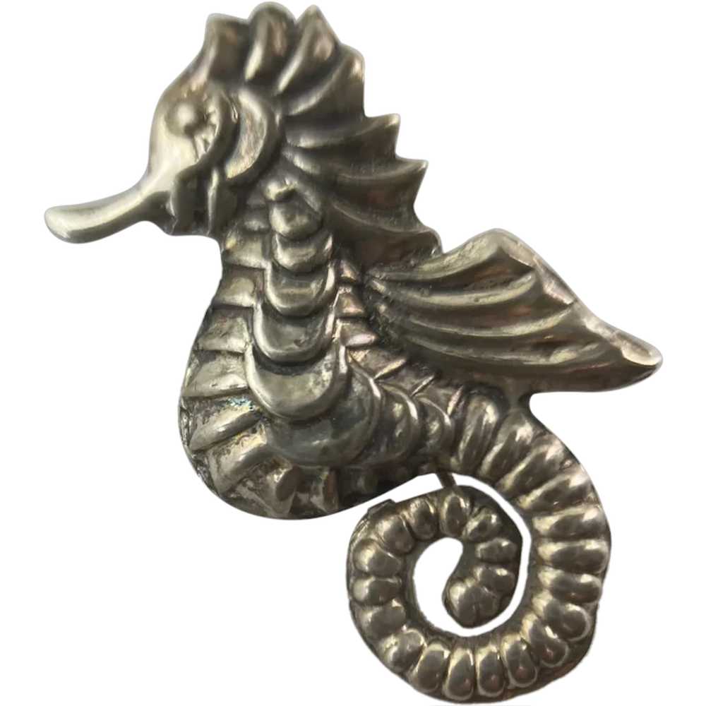 Petite Mexican Silver Seahorse - image 1