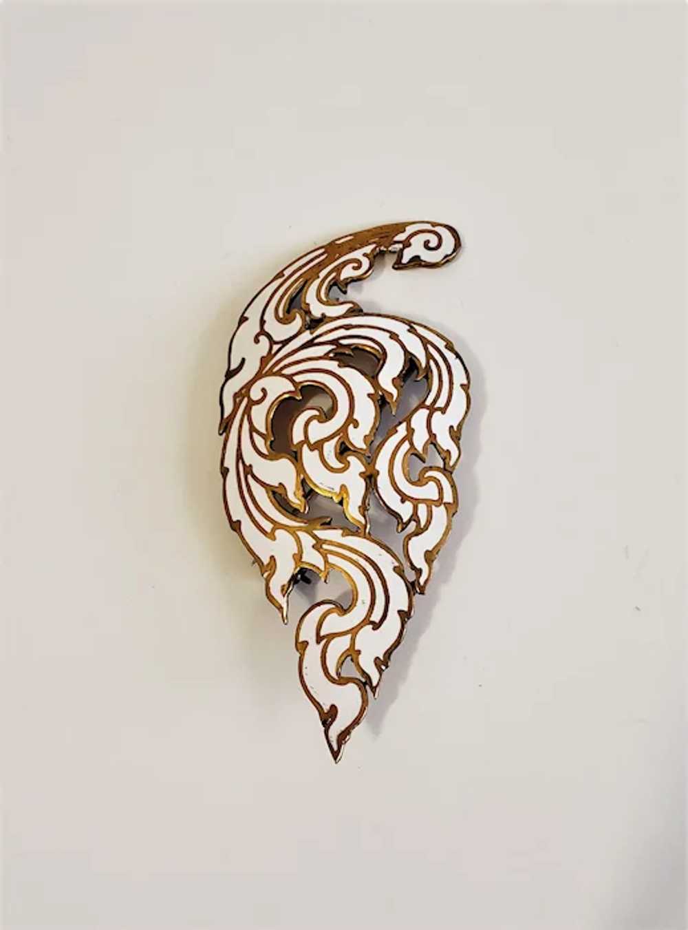 Vintage Siam White Enamel Flames Brooch Pin - image 5