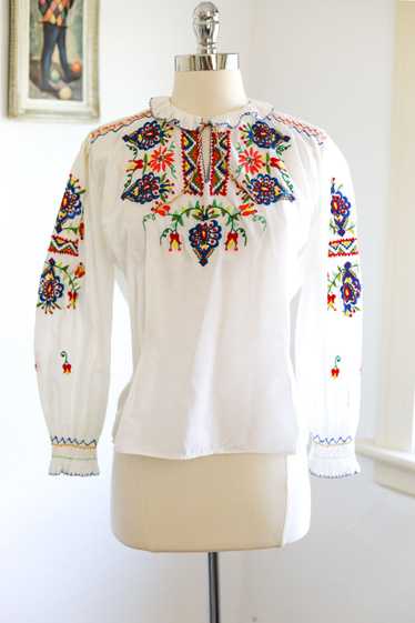 Vintage 1940s to 1950s Blouse - Hungarian Embroide