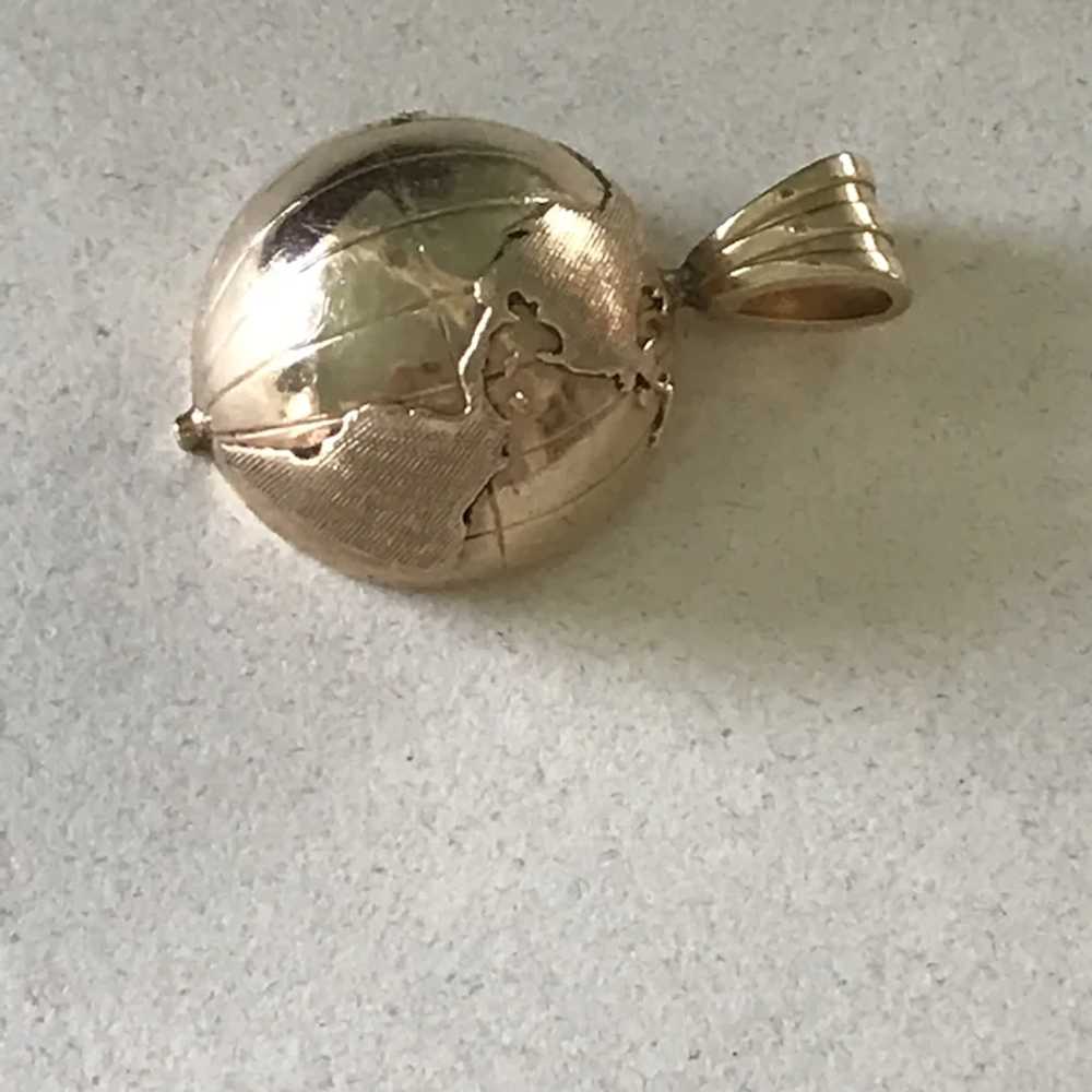 Globe Vintage Charm 14K Gold Three Dimensional ci… - image 3