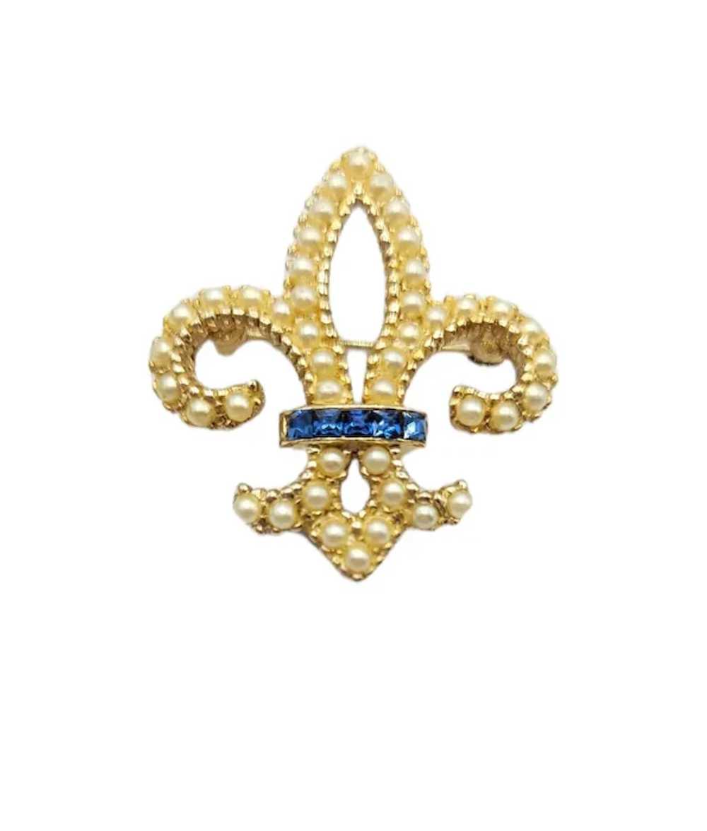 Ciner Goldtone Faux Pearl Fleur De Lis Pin Brooch… - image 8