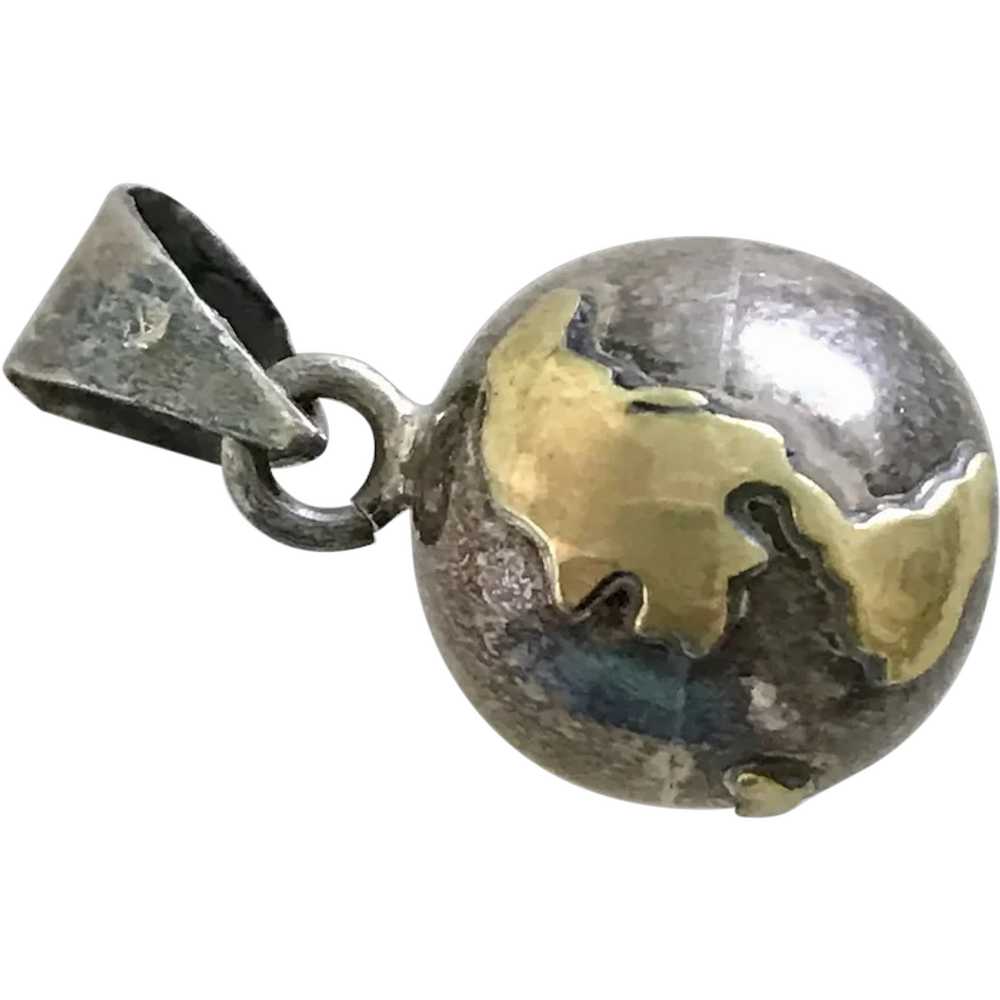 Musical Jingling Globe Vintage Charm Pendant Ster… - image 1