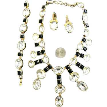 Vintage Stunning MONET Signed Bib Necklace, Brace… - image 1