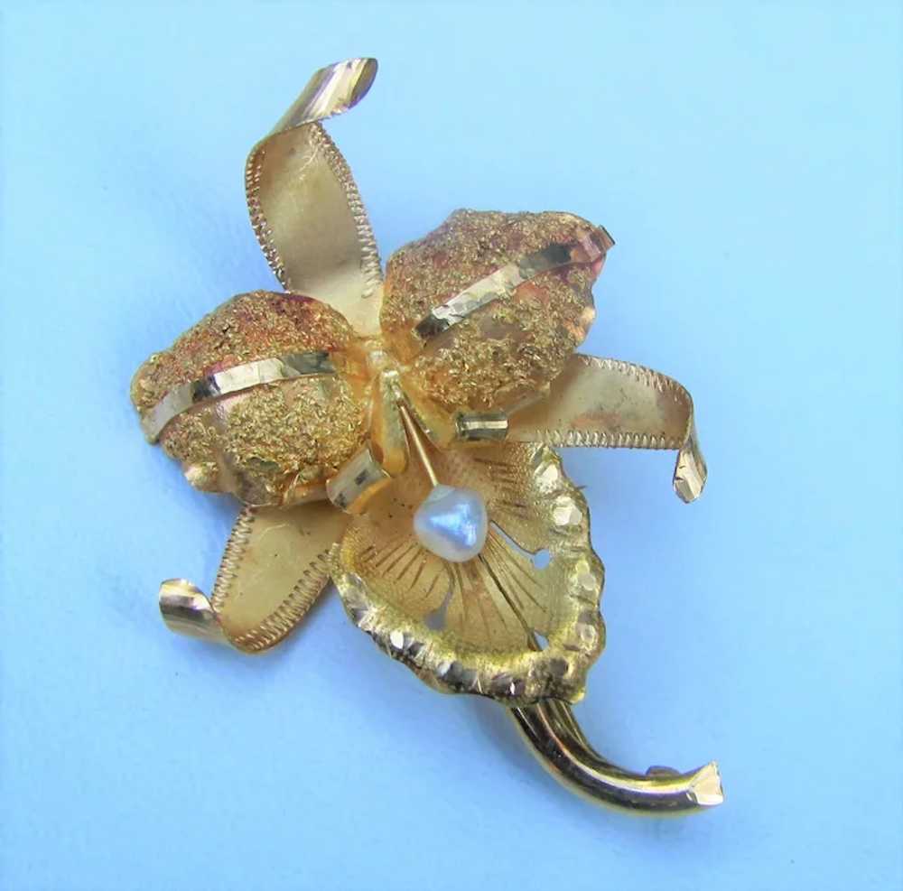 Vintage 18K Pearl Orchid Brooch Mid 20th Century - image 2