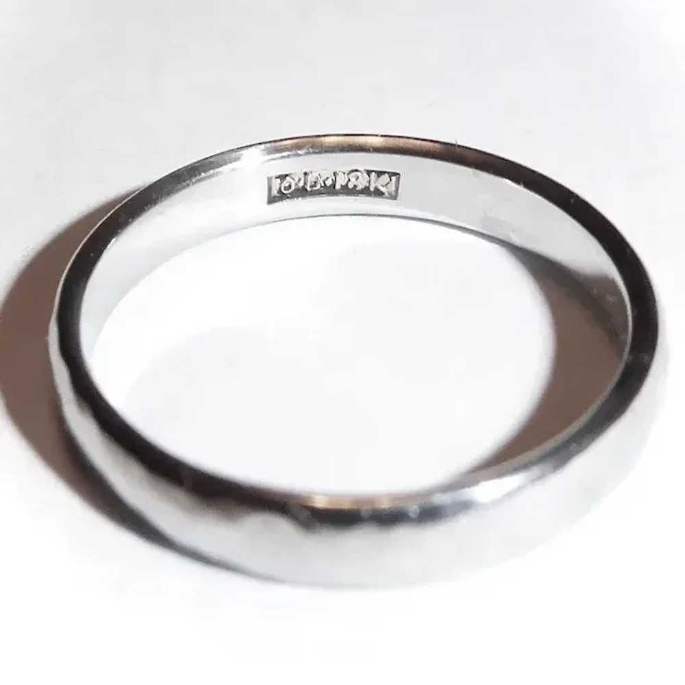 18k White Gold Hammered Band Ring - image 8