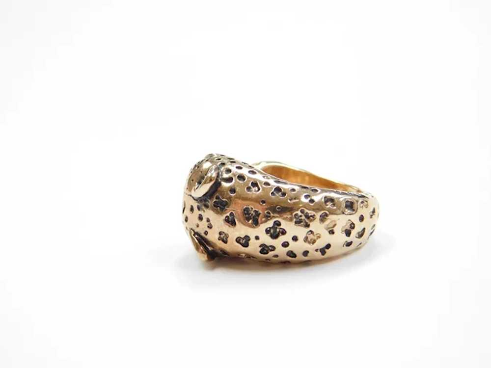 18k Gold Jaguar / Panther Ring with Faux Emeralds - image 4
