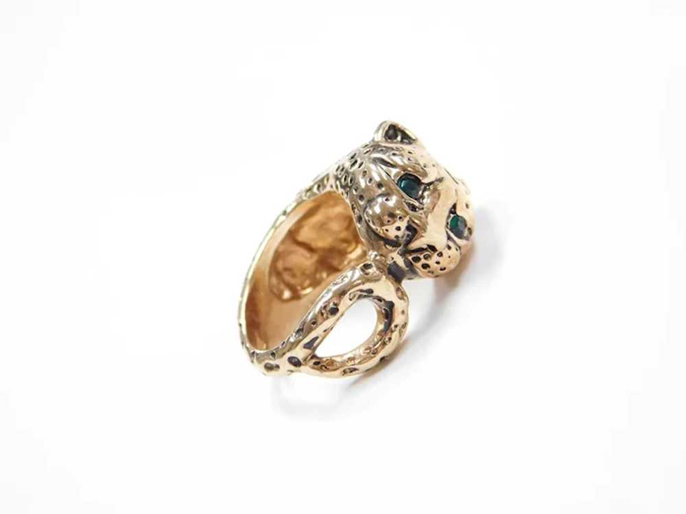 18k Gold Jaguar / Panther Ring with Faux Emeralds - image 5