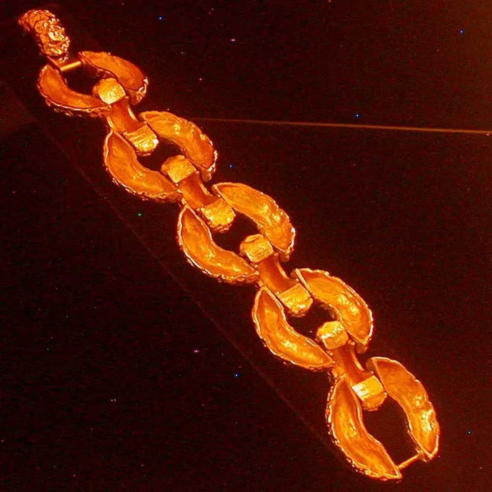 Gold-toned Metal Nugget Style Link Bracelet - image 2