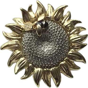 Gold Tone 3D Sunflower Brooch