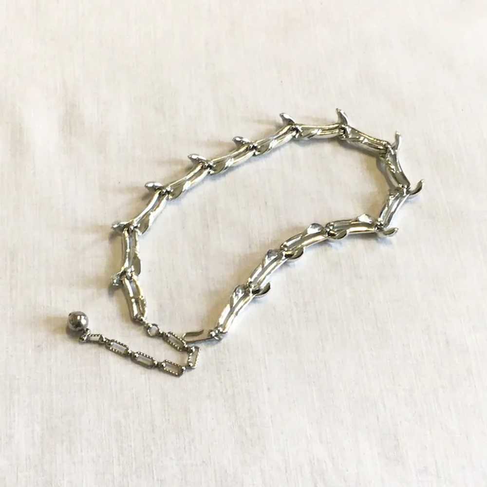 Lisner Silver Tone Link Necklace - image 5