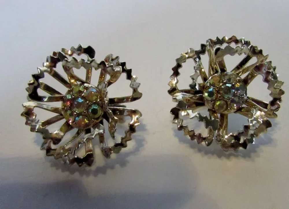Sarah Coventry Pin and Earring Set With Aurora Bo… - image 5