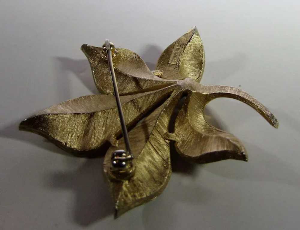 Vintage Crown Trifari Brushed Goldtone Leaf Pin - image 5