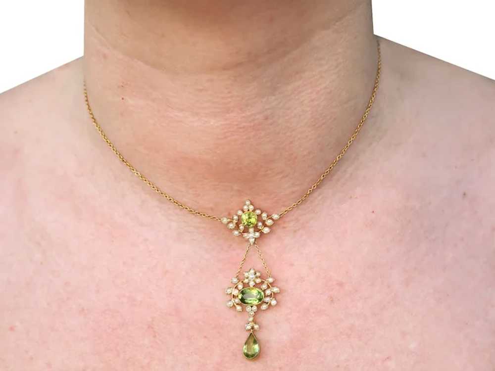 Antique 3.43 ct Peridot and Seed Pearl, 15 ct Yel… - image 8