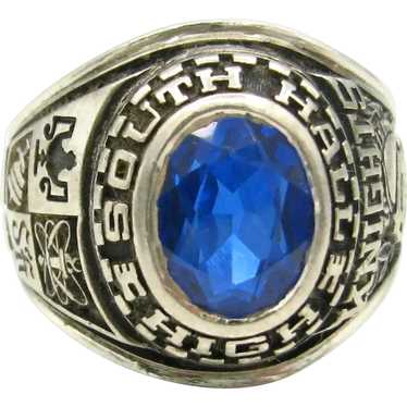 1971 10k South Hall High Class Ring Knights Gaine… - image 1