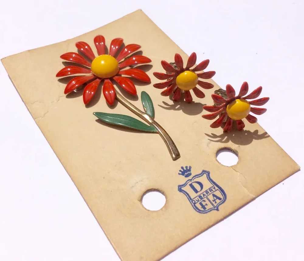 Vintage 1950's Enamel Flower Brooch & Earrings On… - image 2