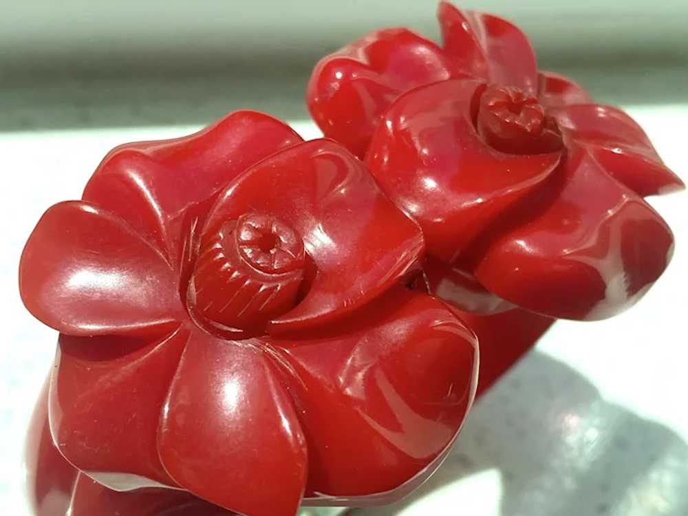 Premier 1930s RED RED Bakelite Heavy Carved Flora… - image 4