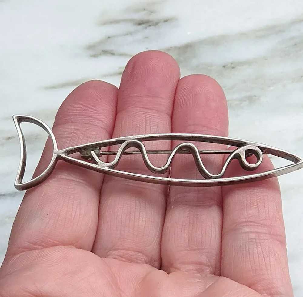 FAB! Mid-Century Modernist Sterling Silver FISH P… - image 4