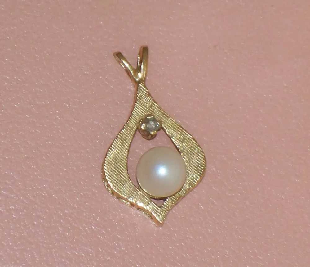 Vintage 14K Gold Cultured Pearl & Diamond Pendant - image 7