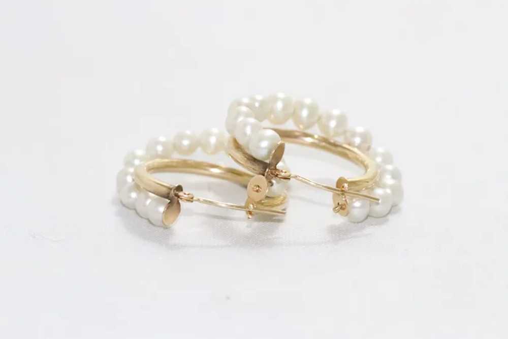 14KT Gold Cultured Pearl Hoop Earrings - image 3