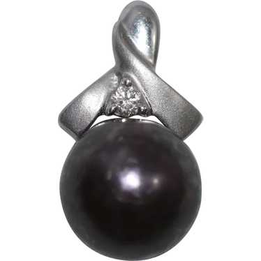 14KT White Gold Black Pearl Pendant