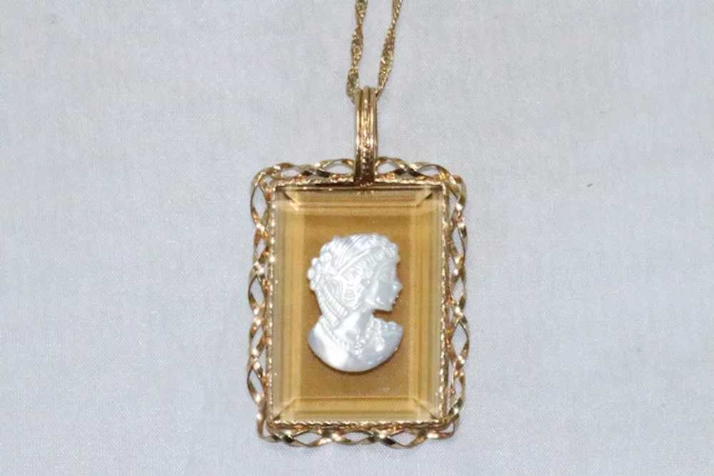 14KT Yellow Gold Citrine Mother of Pearl Cameo It… - image 3