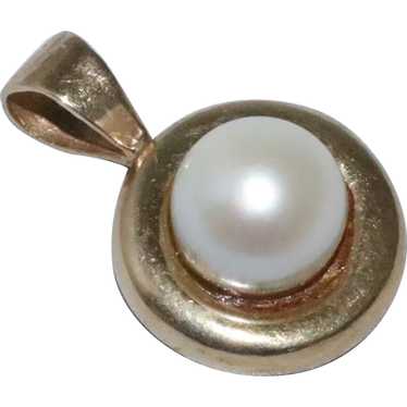 14 KT Gold Cultured Pearl Stone Pendant - image 1