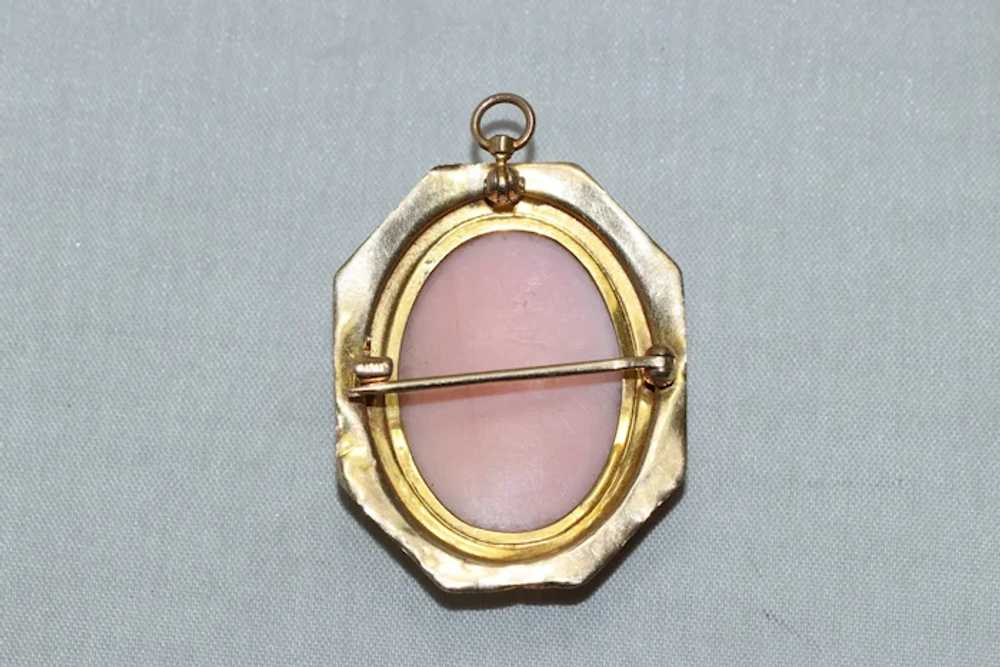 10 KT Yellow Gold Cameo Brooch/Pendant - image 3
