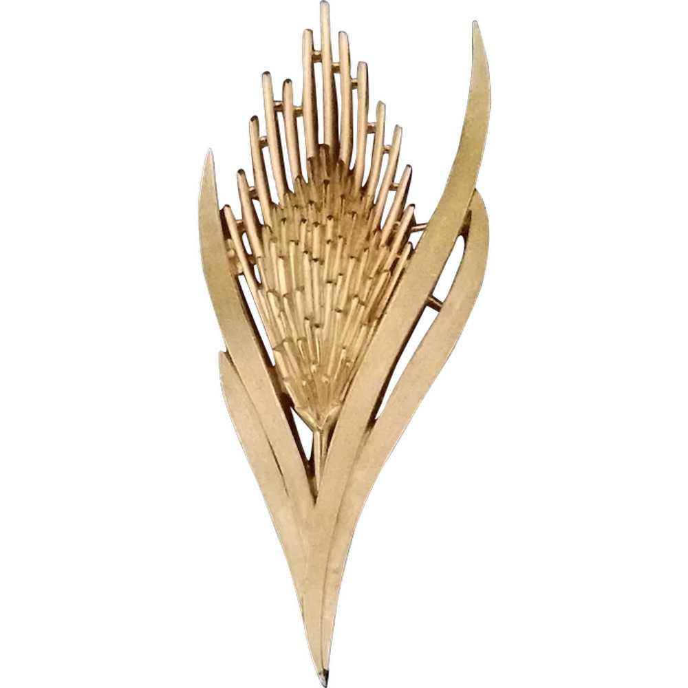 Sheaf of Wheat Gold Pin by Crown Trifari Brooch M… - image 1