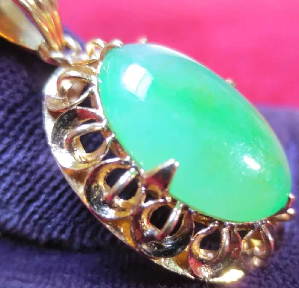 Fine 22K Gold Vintage Jade Pendant - image 2