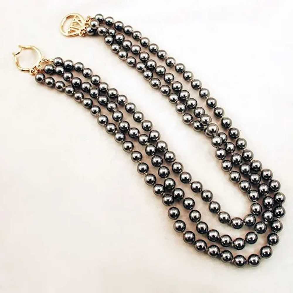 Kenneth Jay Lane Gold-tone and Knotted Faux Pearl… - image 2