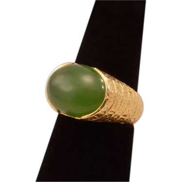 Dramatic 14K Gold and Jade Vintage Ring - image 1