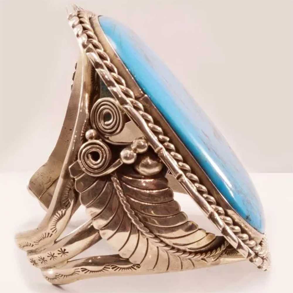 Breathtaking Vintage Navajo Cuff With HUGE Turquo… - image 9