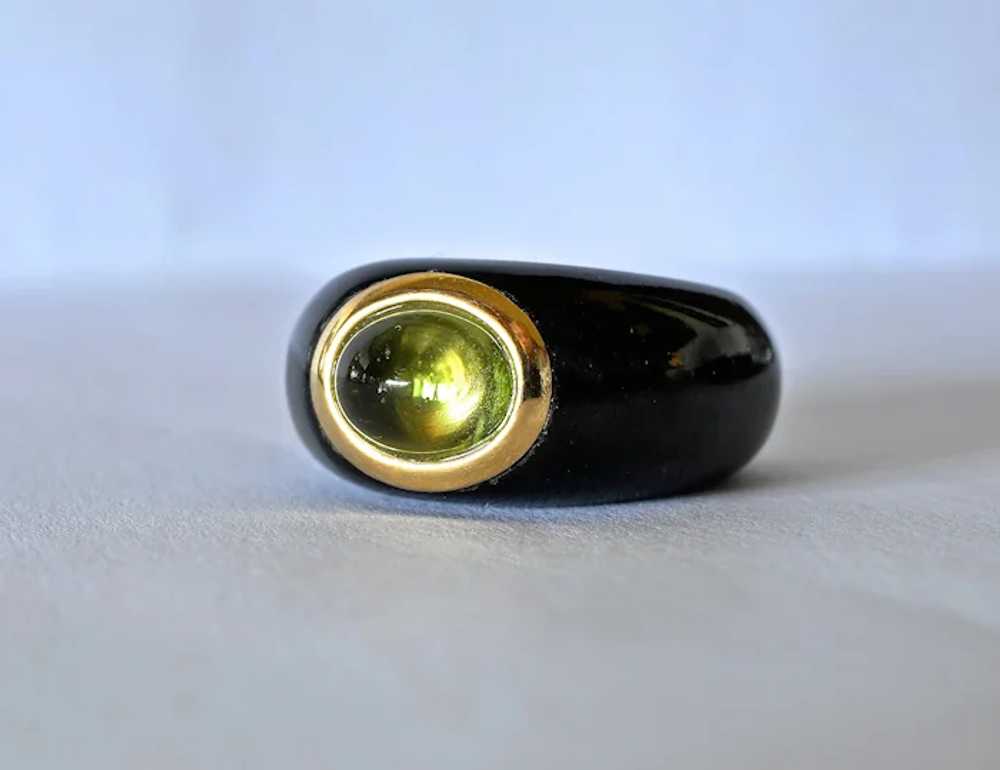 Vintage onyx/gold(  18k. ) /peridot ring. - image 3