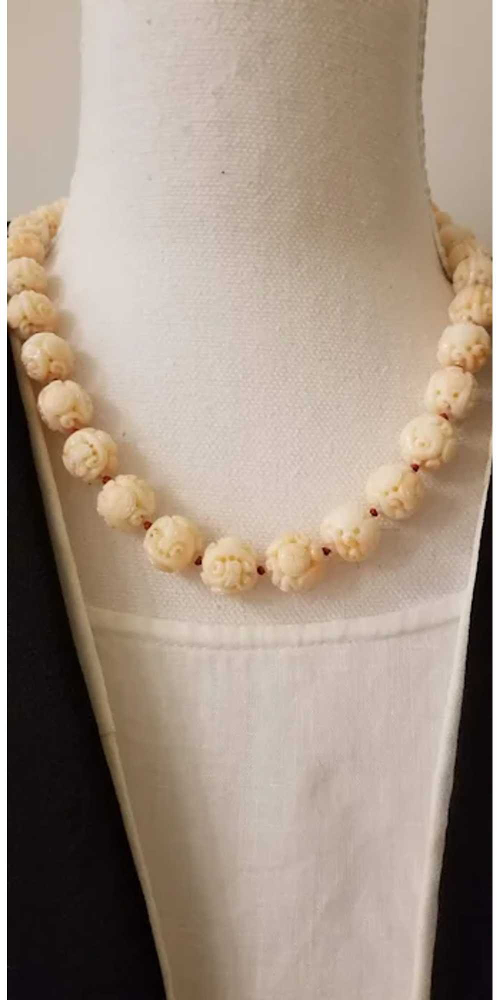 1950s Graduated White Coral Bead Necklace Beads - Ruby Lane