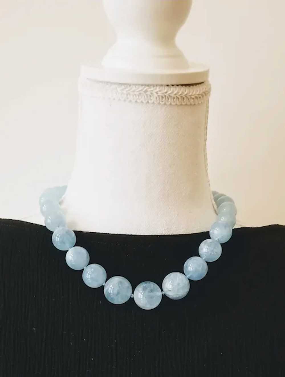 14K 660 CTTW Aquamarine Graduate Bead Necklace - image 3