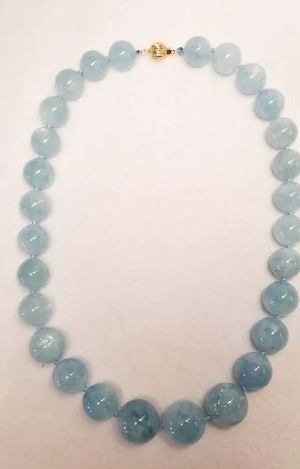 14K 660 CTTW Aquamarine Graduate Bead Necklace - image 4