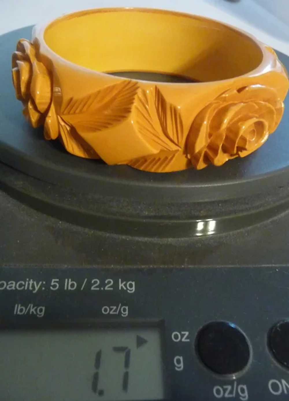 Gorgeous Chunky Heavily Carved Bakelite Roses Lea… - image 7