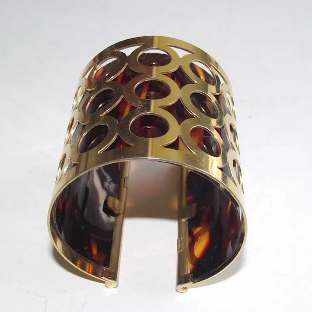 Mid-Century Trifari Wide Bangle with Tortoise Lin… - image 2