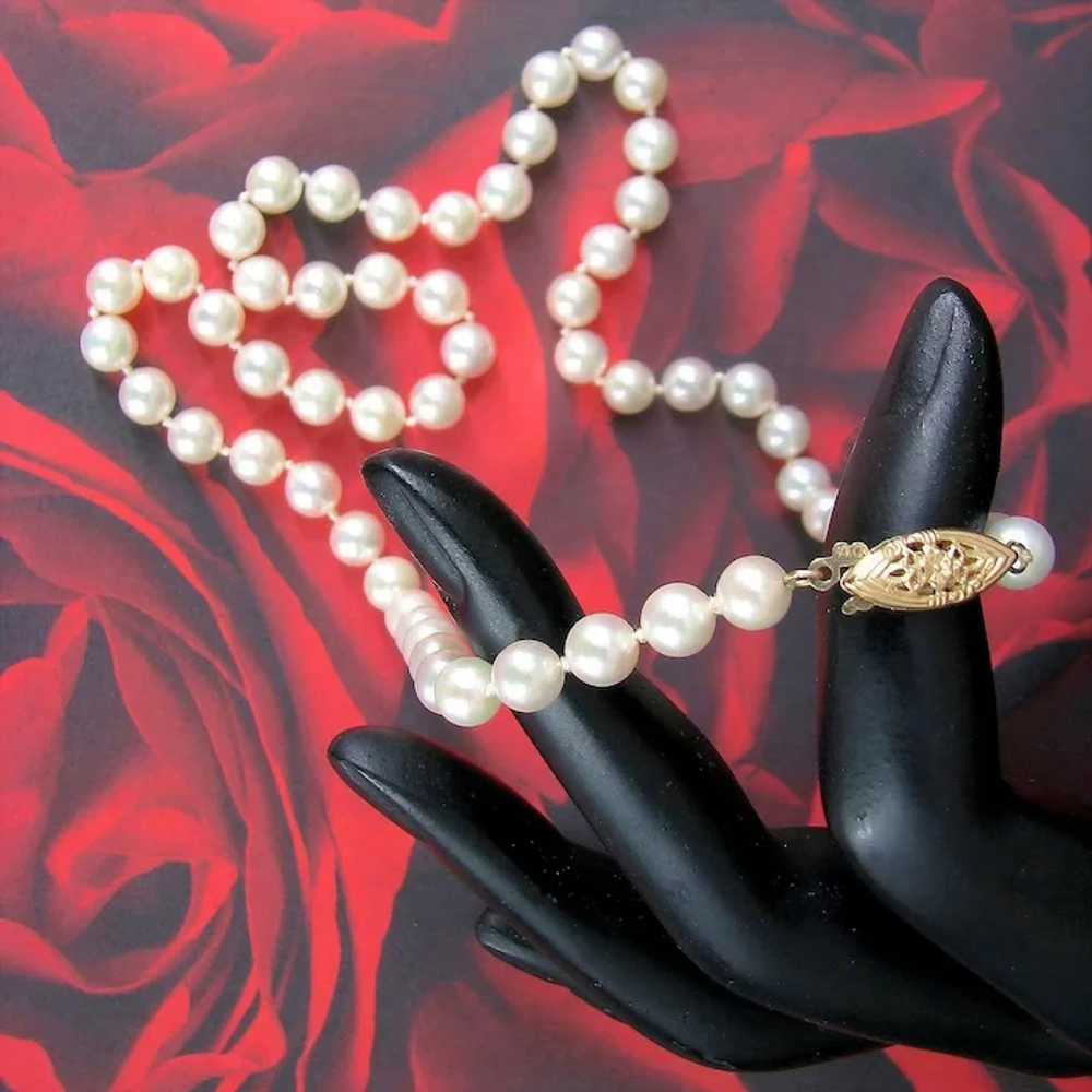 ~Cultured Vintage White Pearl Necklace ~ 14KYG Fi… - image 5