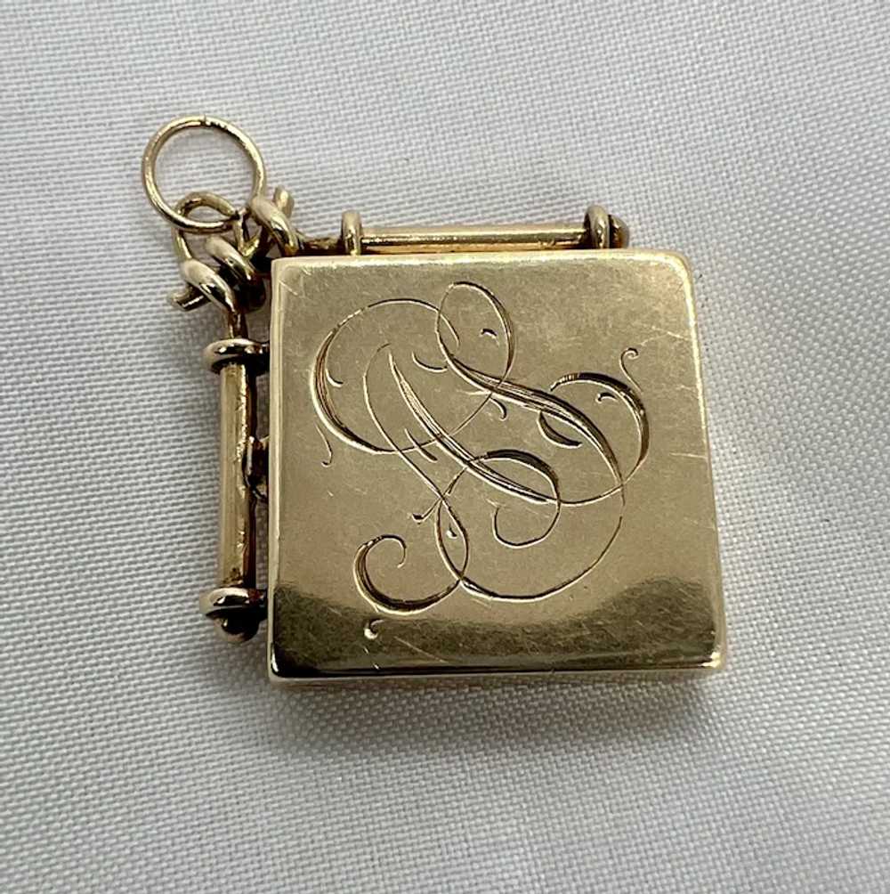 Antique Estate 10K Gold Square Locket - image 2