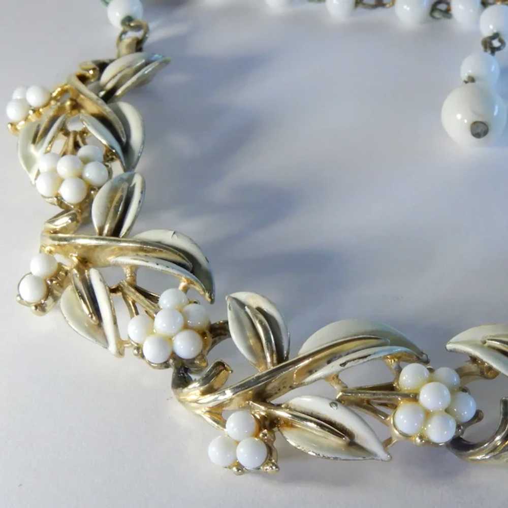 Signed Coro Gold Tone White Enamel and White Bead… - image 8