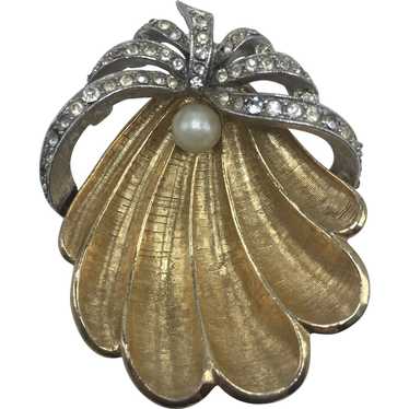 Seashell Brooch with Faux Pearl and Clear Rhinesto