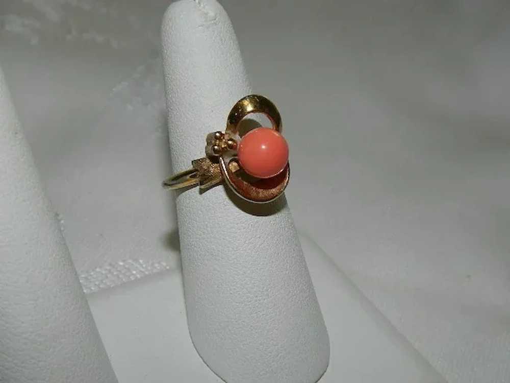 1975 Avon Spindrift Ring in Coral ~ Sz 7 - image 3